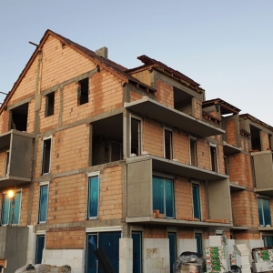 trzecia kondygnacja w oknach_1